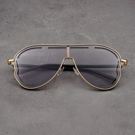 Unisex Oversized Shield Sunglasses - Hollow-Out UV400 AC Lenses With Lightweight PC Frame - Premium Fashion For Beach/Vacation/Travel - Includes Protection Case, Ideal For Daily Wear/Driving/Valentine'S Gifts